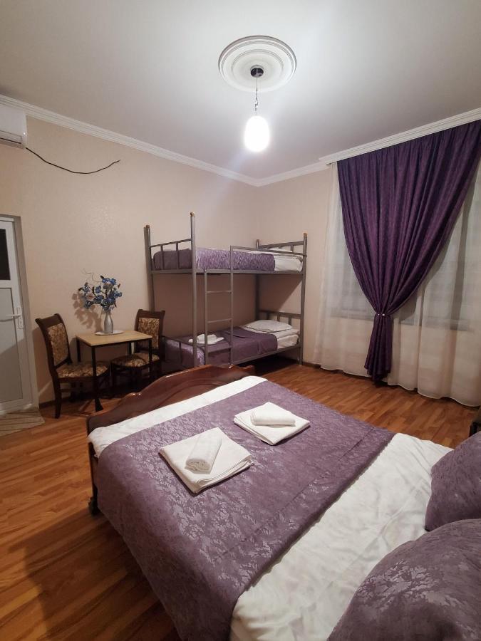 Beehives Apartment Kutaisi Bagian luar foto